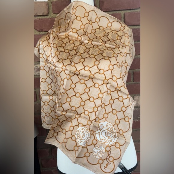 NWT🔥 YSL🔥 SILK 🔥SCARF. - Picture 1 of 3